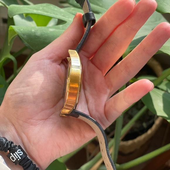 Marc by Marc Jacobs Henry Skeleton watch black leather strap with gold face - Picture 5 of 10